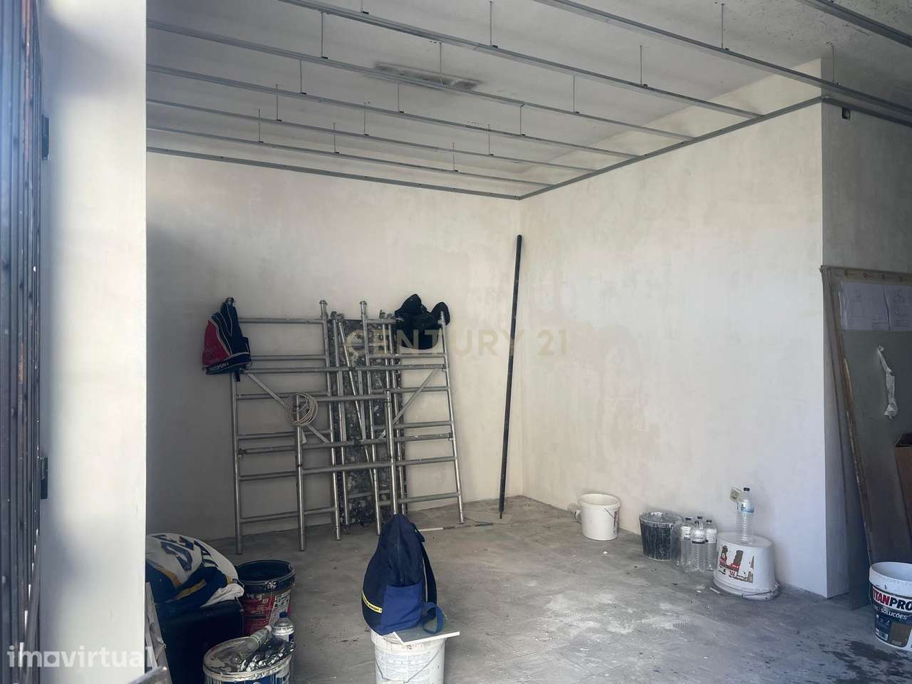 Loja Renovada em Matosinhos com Excelente Localização - Grande imagem: 5/8