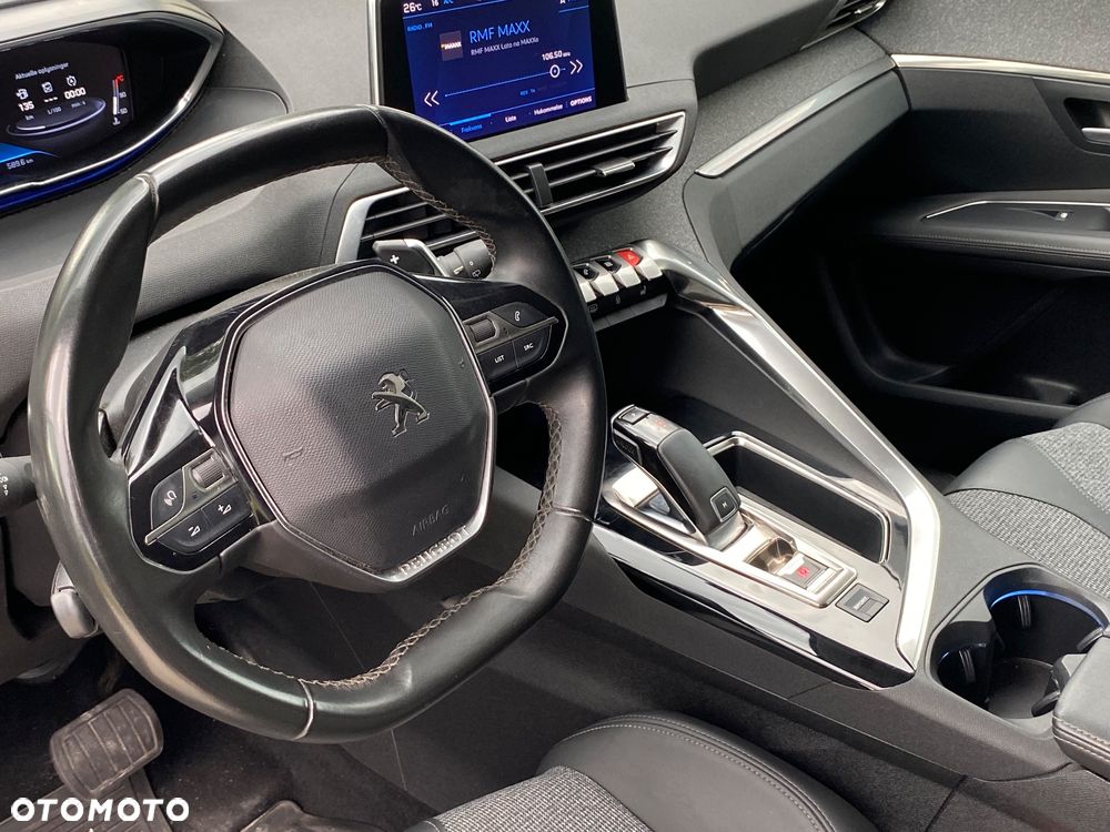 Peugeot 3008 1.5 BlueHDi Allure Pack S&S EAT8 - 23