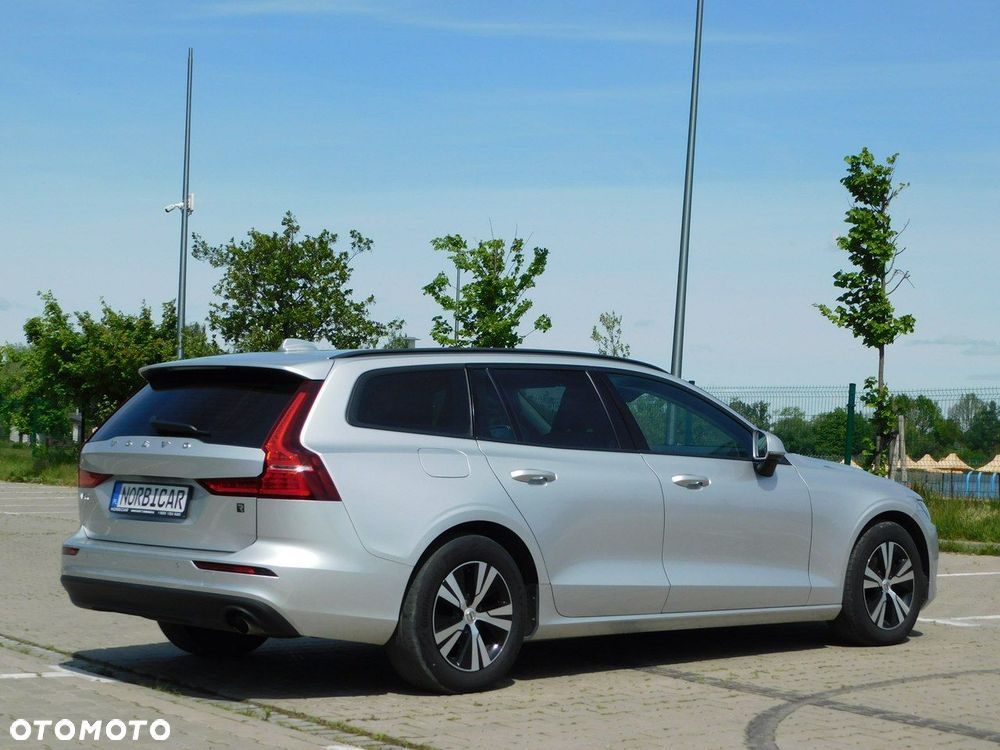 Volvo V60 D3 Momentum - 4