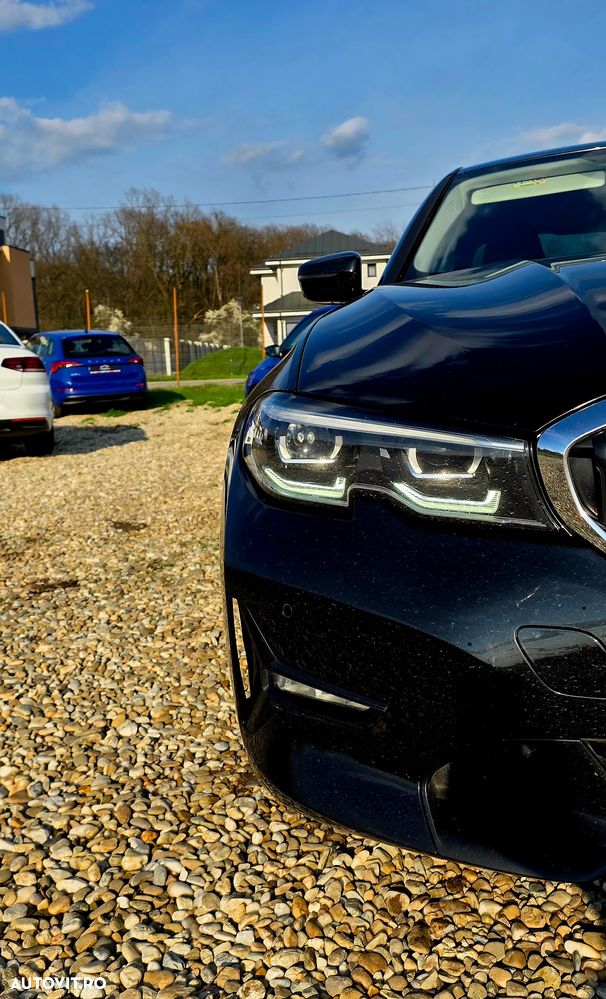 BMW Seria 3 320d xDrive AT Sport Line - 7