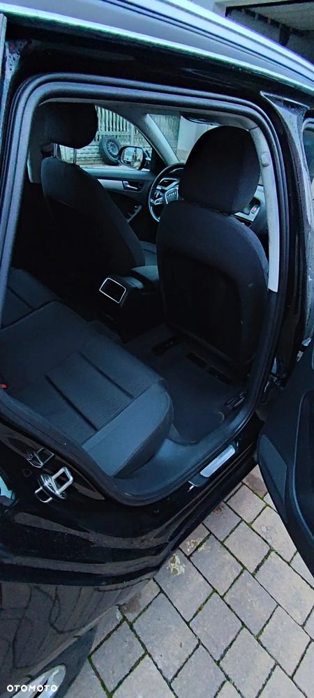 Audi A4 Avant 2.0 TDI - 15