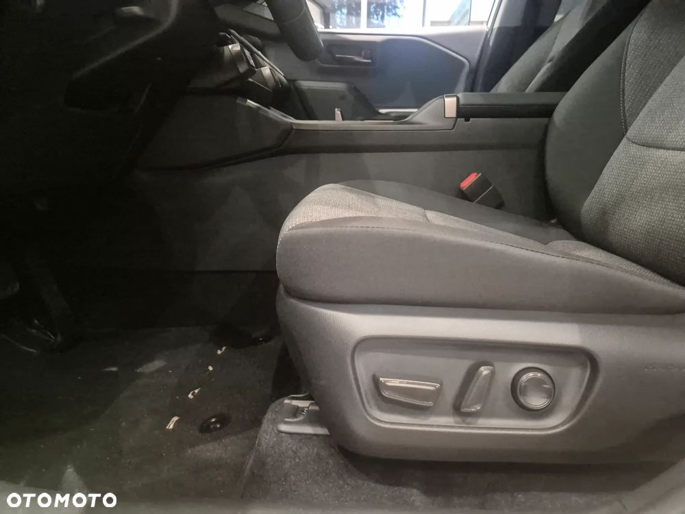 Toyota RAV4 - 10