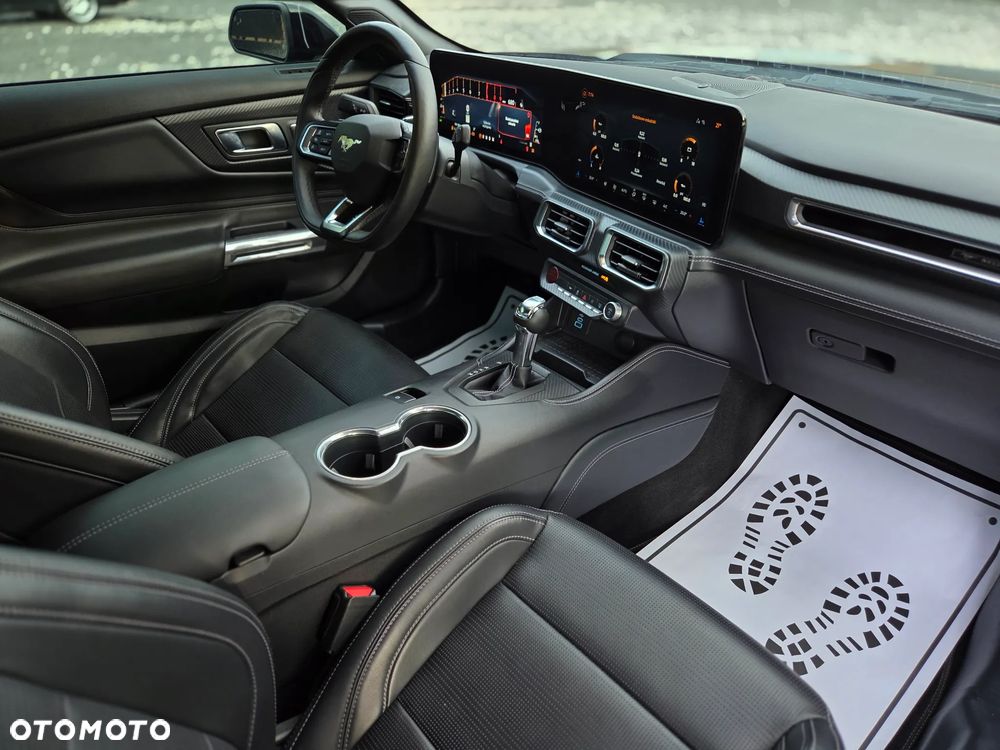 Ford Mustang - 9