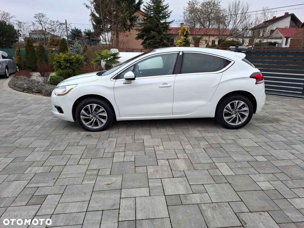 Citroën DS4 HDi 110 SoChic - 5