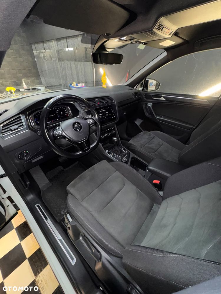 Volkswagen Tiguan 2.0 TDI SCR 4Mot R-Line DSG - 23