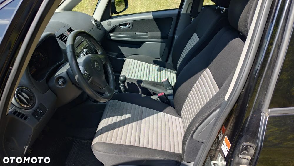 Suzuki SX4 - 16