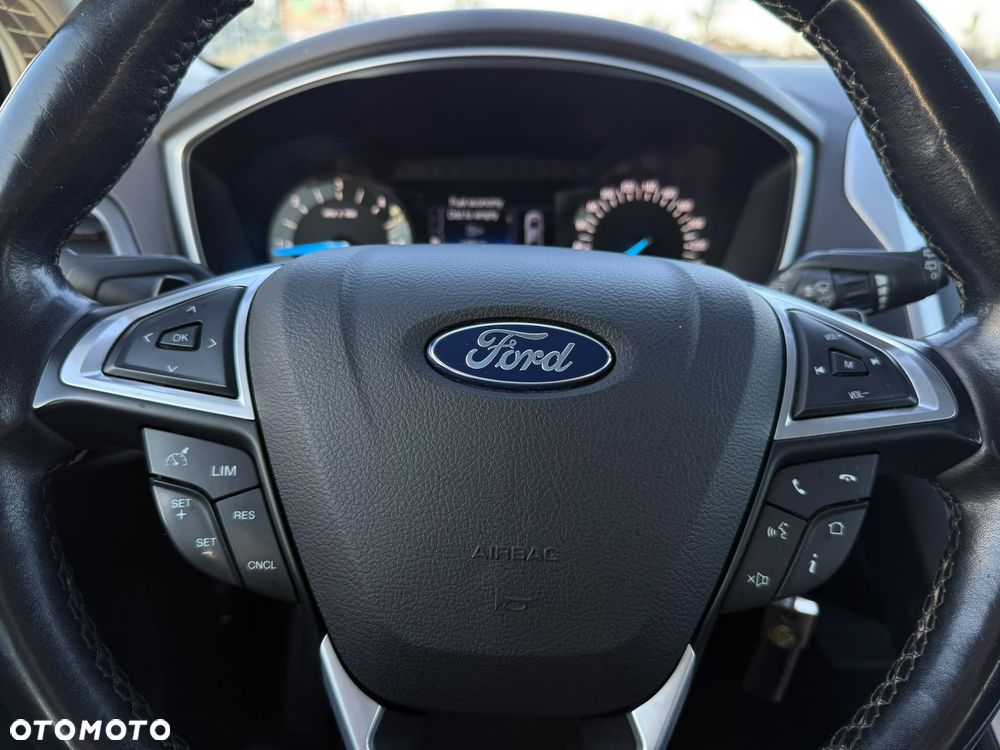 Ford Mondeo - 14