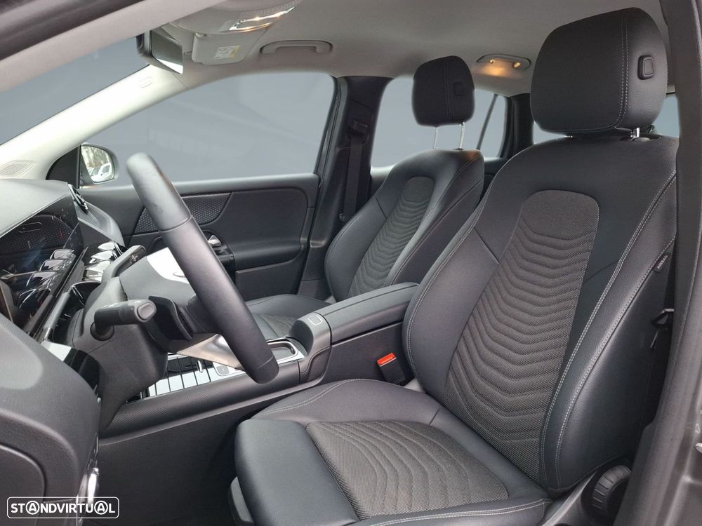 Mercedes-Benz GLA 180 d - 11