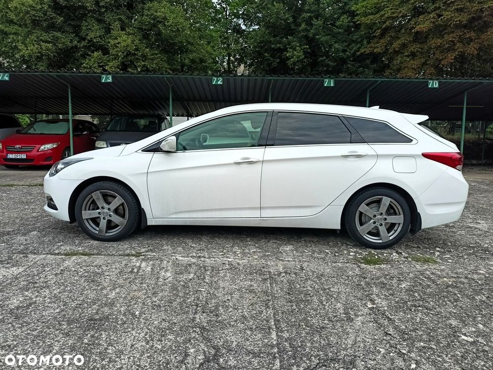 Hyundai i40 Kombi blue 1.6 CRDi Space - 18