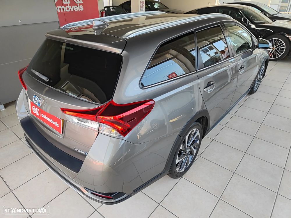 Toyota Auris Touring Sports 1.8 HSD Comfort +P.Techno+P.Sport - 13