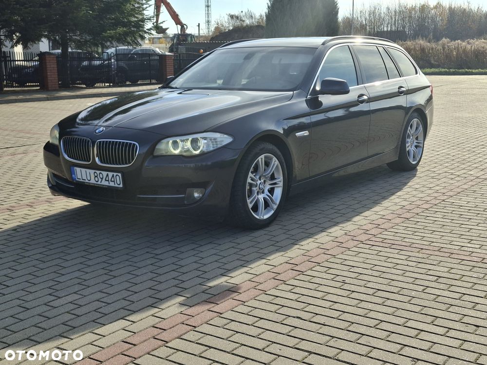 BMW Seria 5 525d - 1