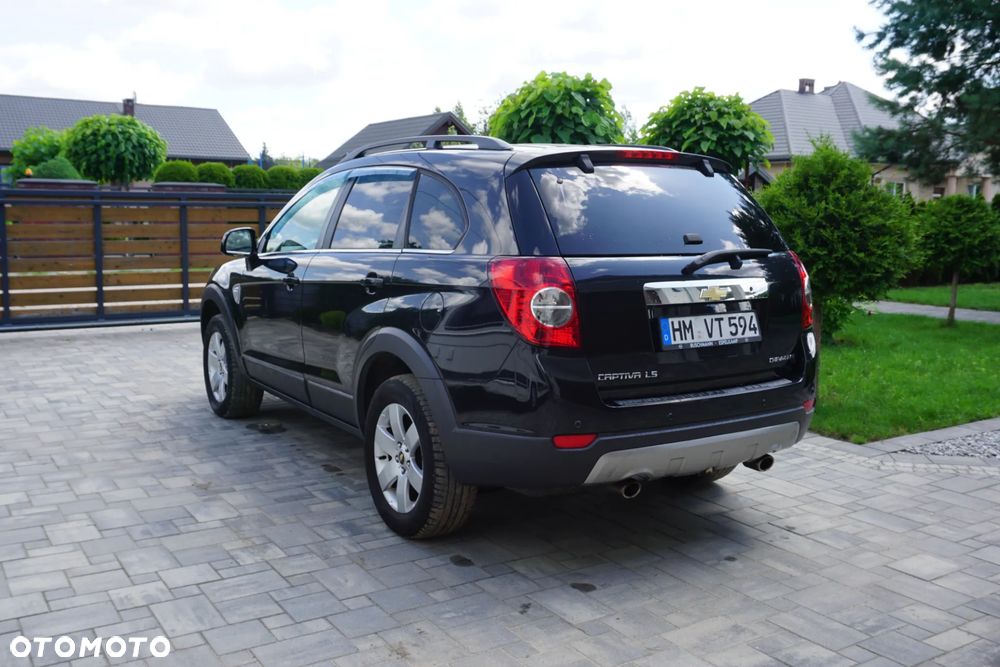 Chevrolet Captiva 2.4 2WD 7 Sitzer LS - 3