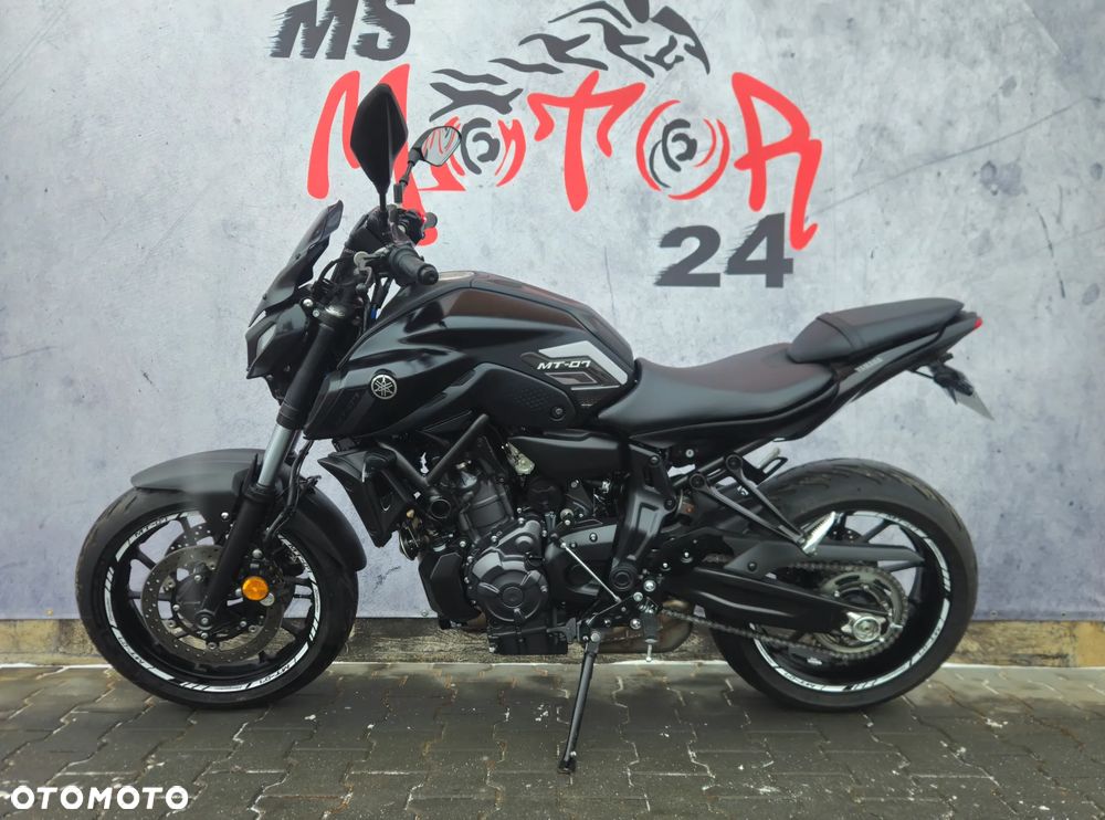 Yamaha MT - 6