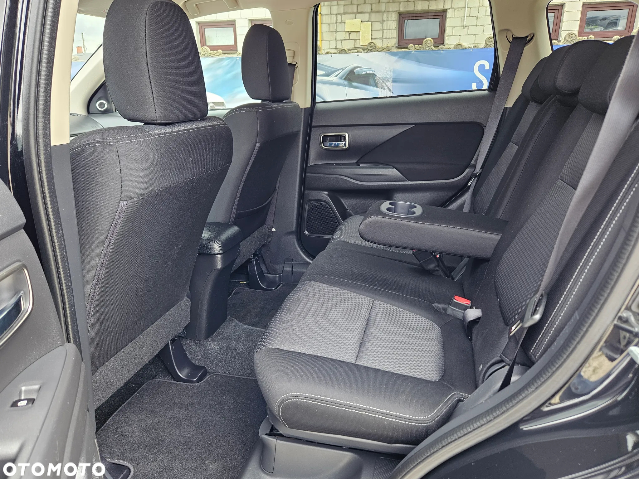 Mitsubishi Outlander 2.0 City Style 2WD - 7