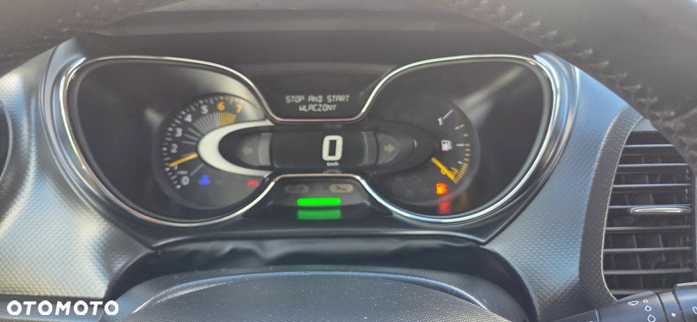 Renault Captur - 26