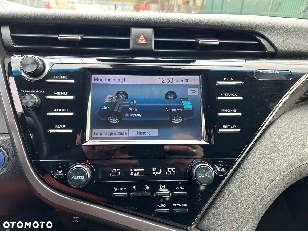 Toyota Camry 2.5 Hybrid Comfort CVT - 20