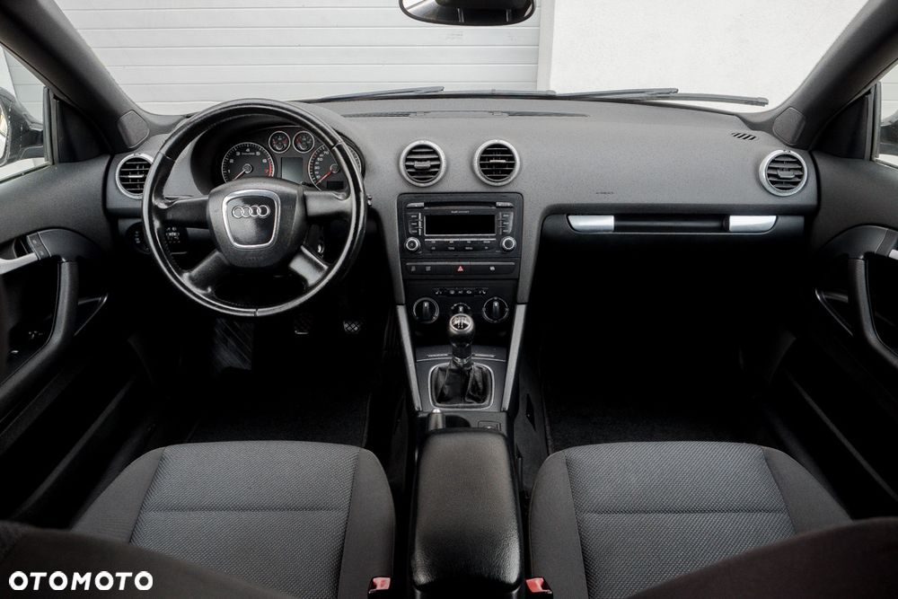 Audi A3 Cabrio 1.6 Attraction - 33