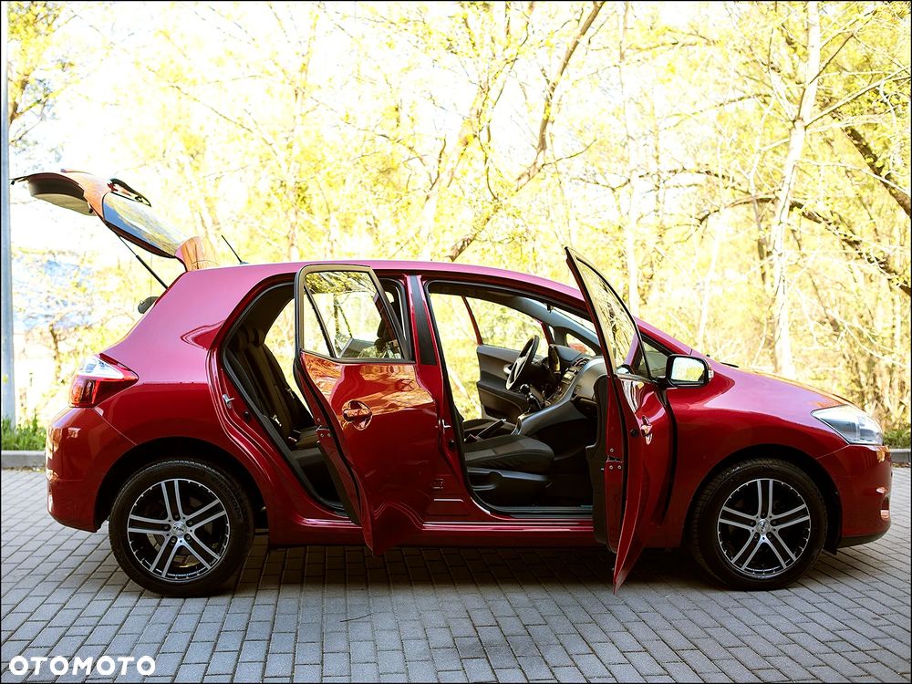 Toyota Auris - 16