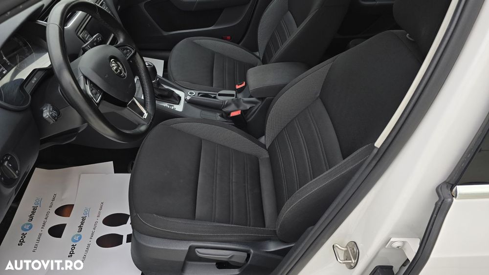 Skoda Octavia 1.4 TSI DSG Style - 12