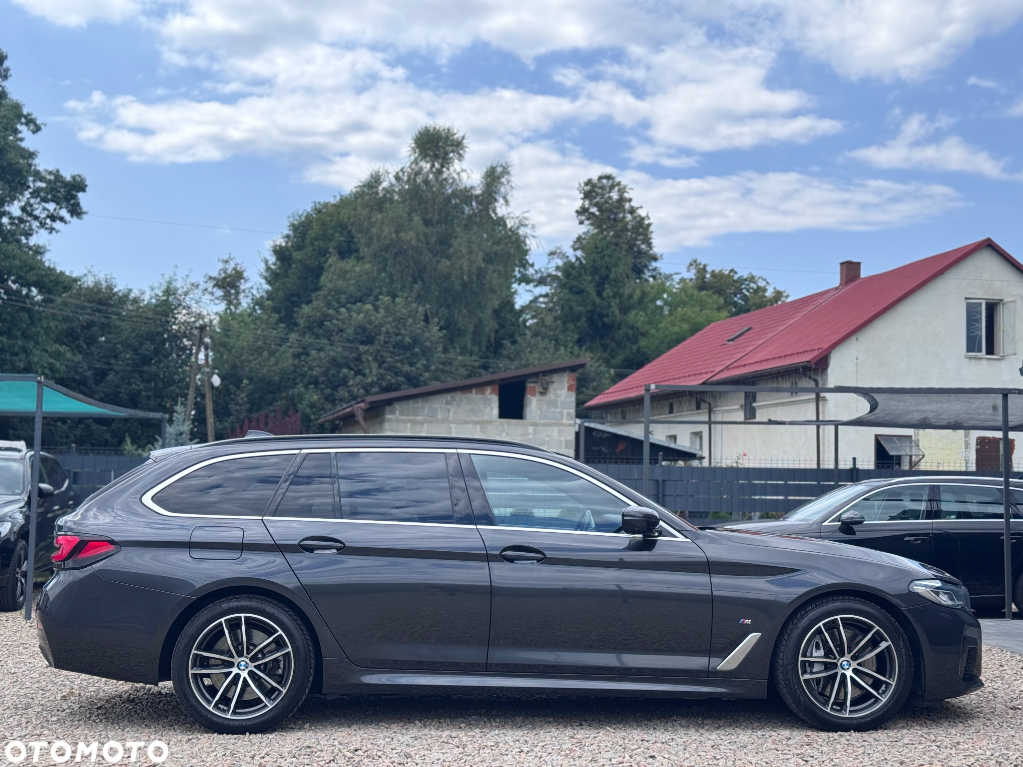 BMW Seria 5 540d xDrive Touring M Sport Edition - 11