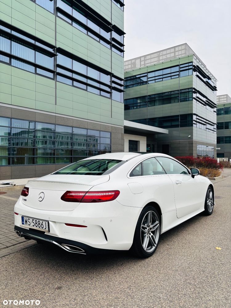 Mercedes-Benz Klasa E 400 4Matic Coupe 9G-TRONIC AMG Line - 5