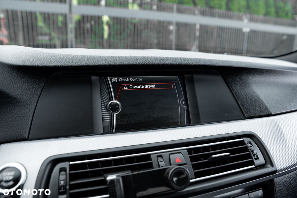 BMW Seria 5 ver-xdrive20d - 38