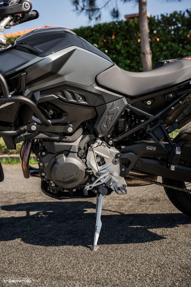 BMW F 900 GS Triple Black - 10
