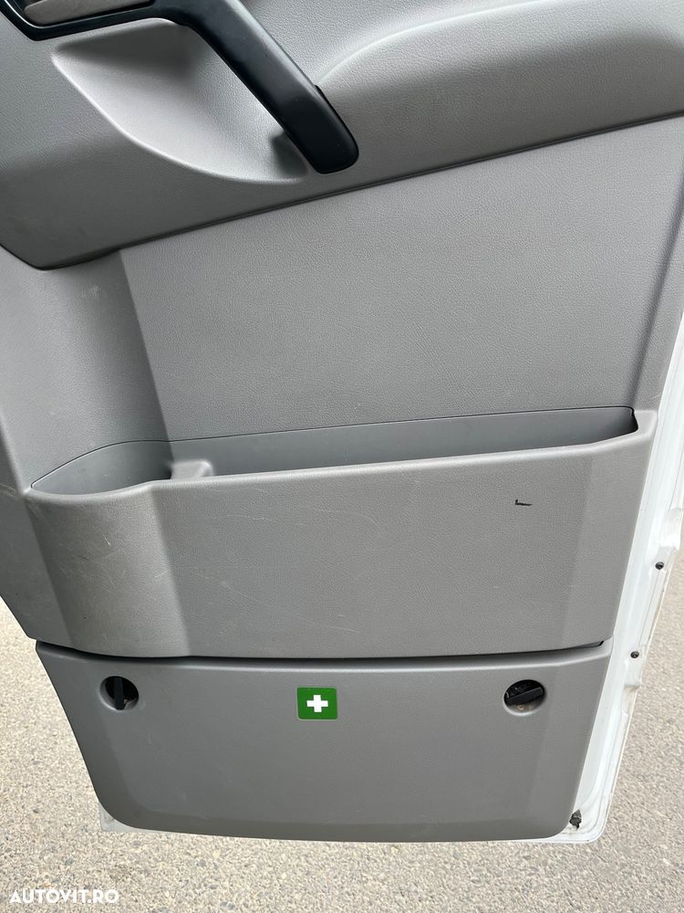Mercedes-Benz Sprinter - 20