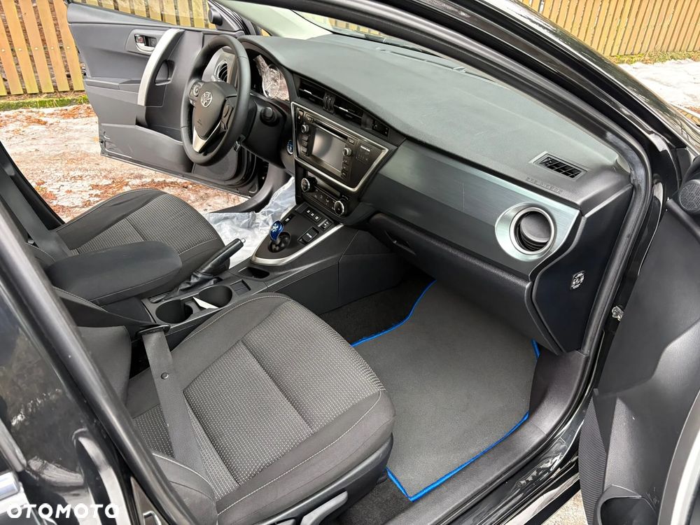 Toyota Auris - 14