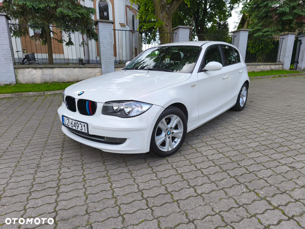 BMW Seria 1 120i