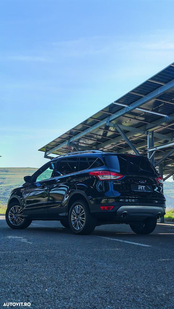 Ford Kuga 2.0 TDCi Powershift 4WD Titanium - 5