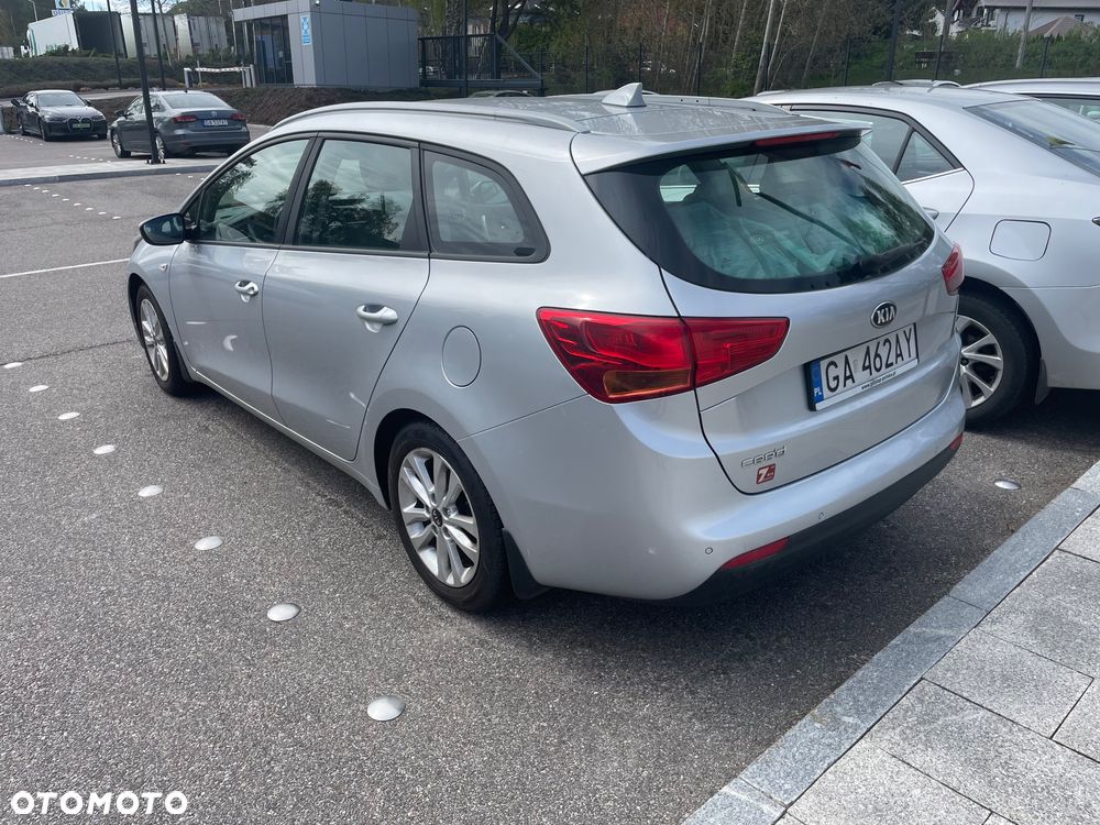 Kia Ceed 1.6 GDI Smart Plus - 5