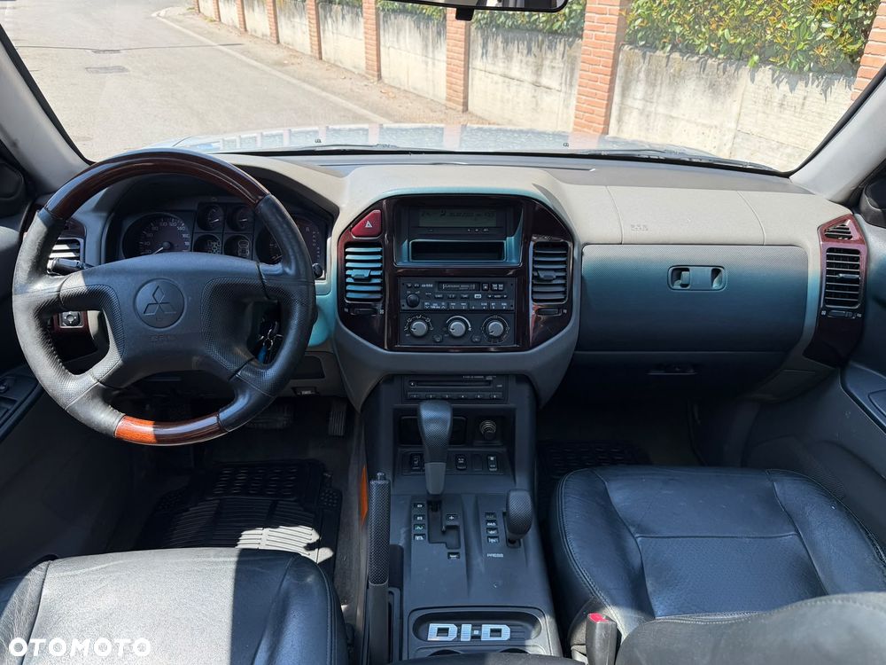 Mitsubishi Pajero 3.2 DI-D Edition 20 - 8
