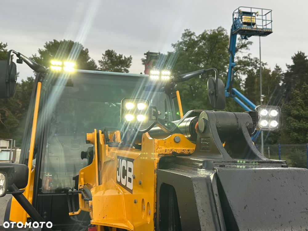 JCB TM280 Agri - 9
