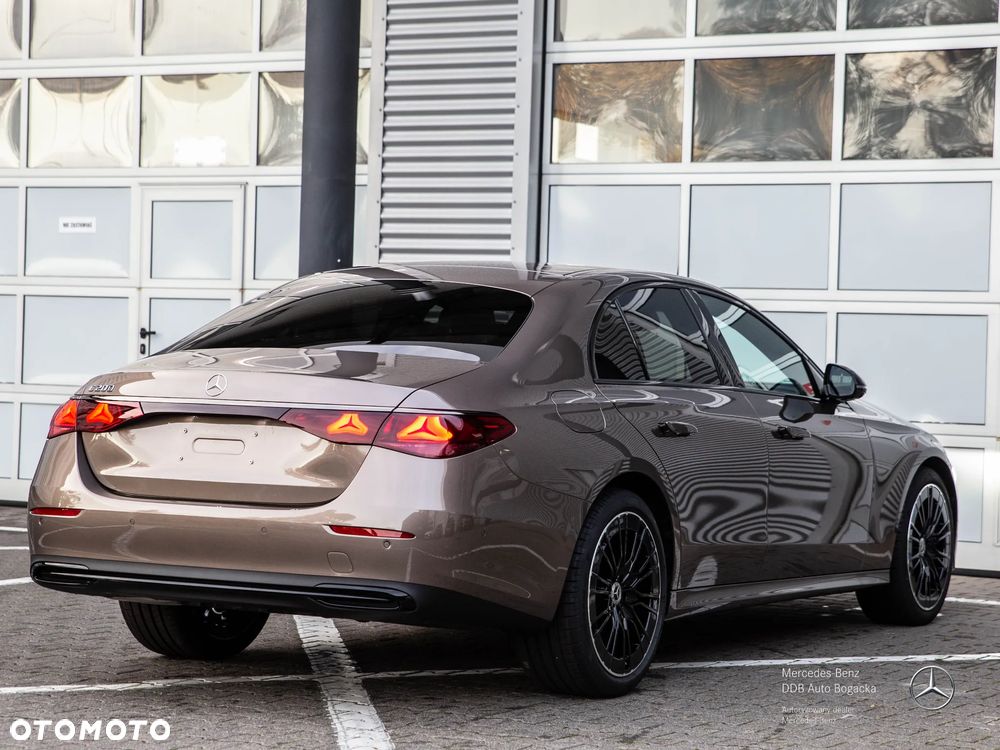 Mercedes-Benz E 2026 photo 5