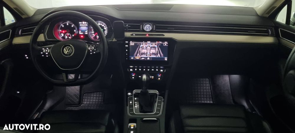 Volkswagen Passat - 15