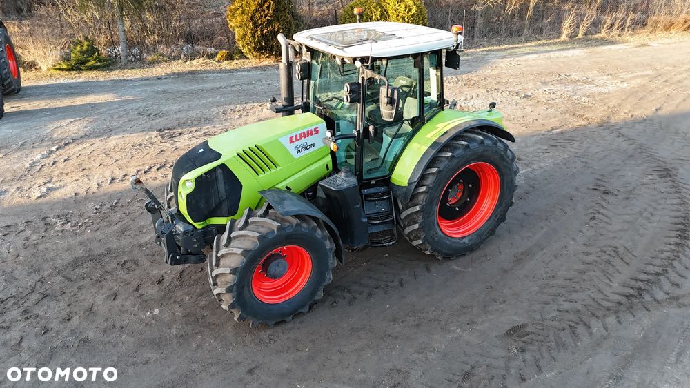 Claas ARION 640 - 12