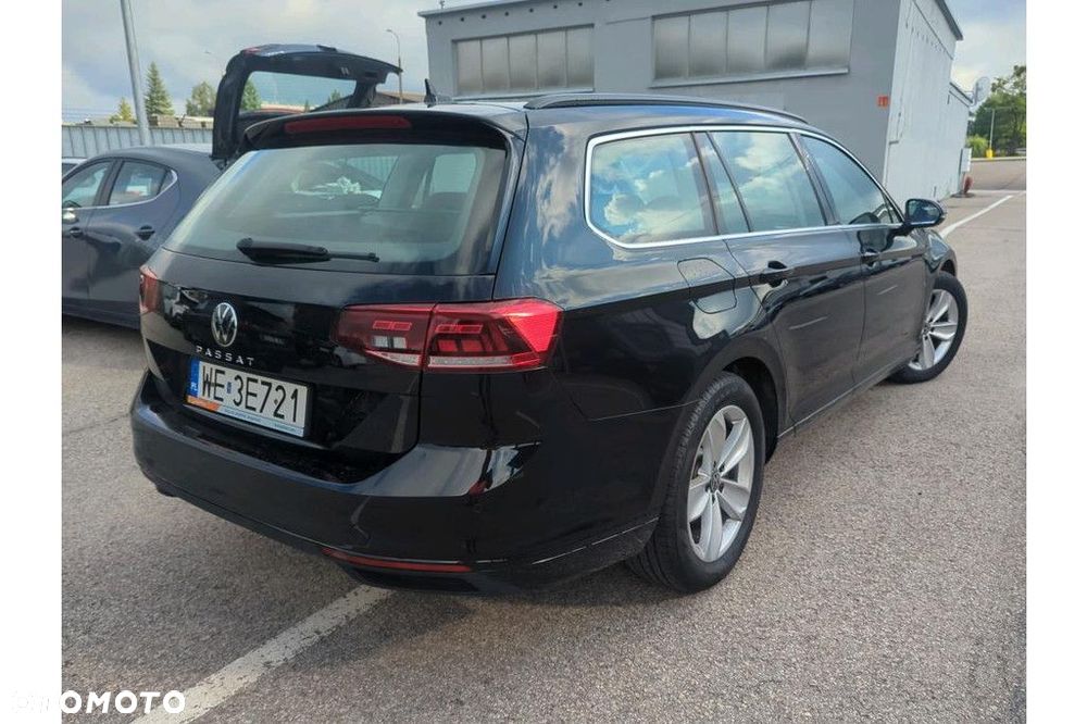 Volkswagen Passat Variant 2.0 TSI Business DSG - 5