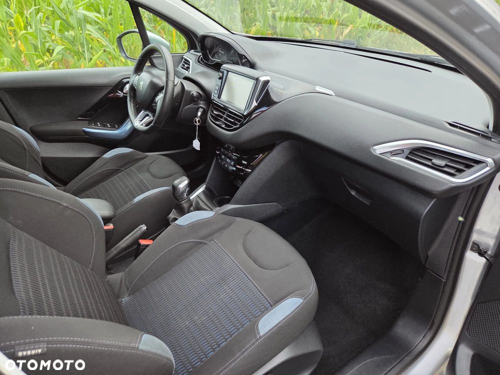 Peugeot 208 e-HDi FAP 92 Stop&Start Allure - 16