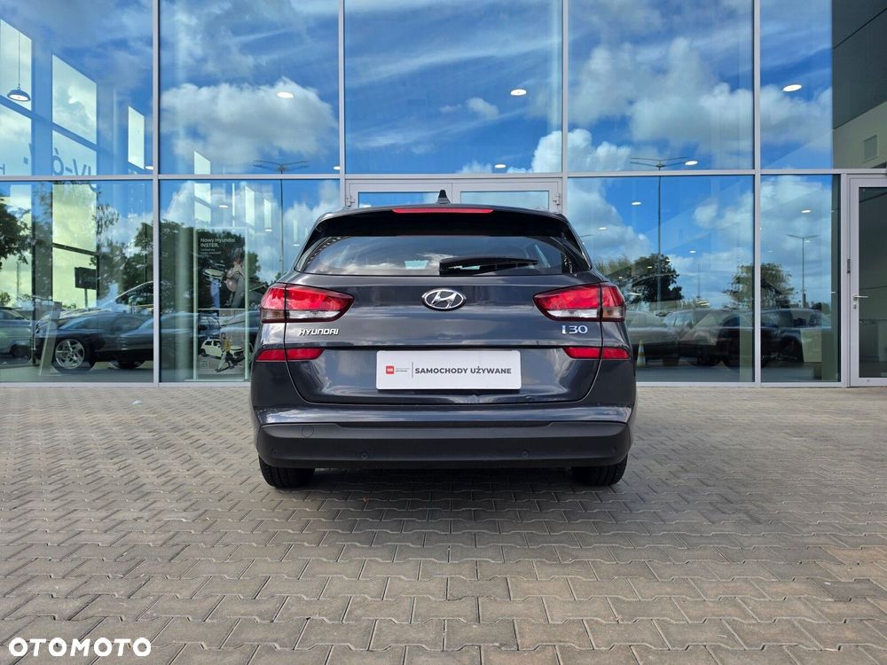 Hyundai i30 1.6 D Classic + - 5
