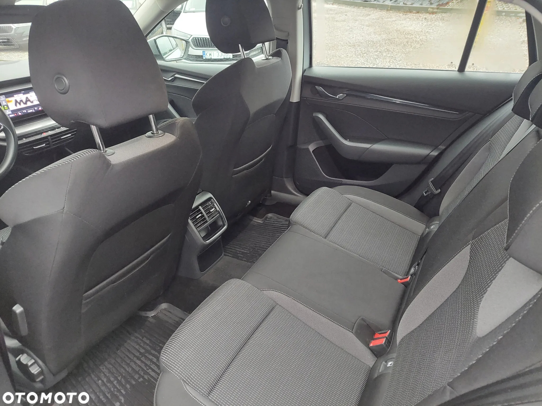 Skoda Octavia 2.0 TDI Ambition DSG - 22