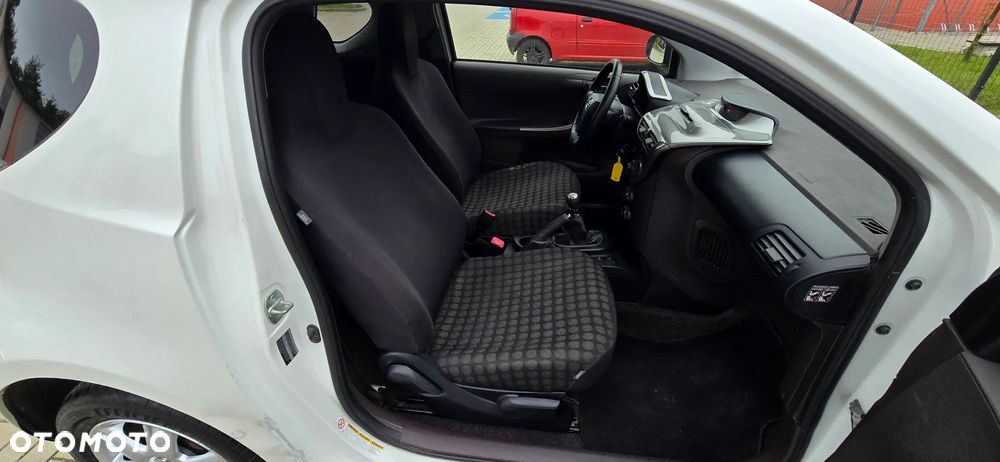 Toyota iQ 1.0 Luna - 13