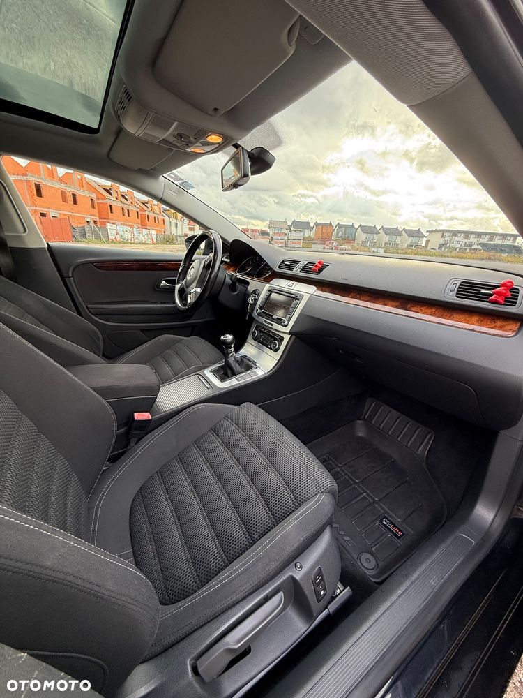 Volkswagen Passat CC 2.0 TDI - 11