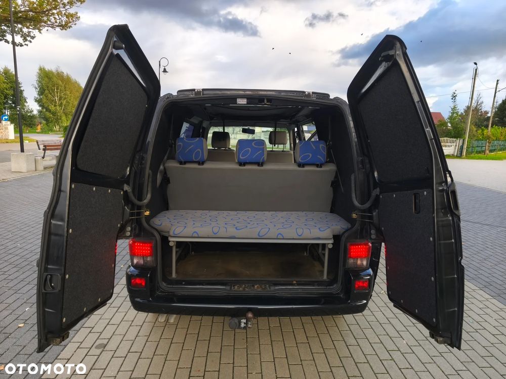 Volkswagen Multivan Standard - 22