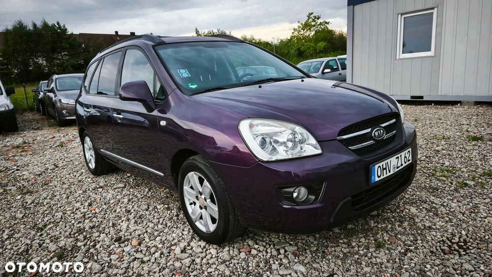 Kia Carens - 5