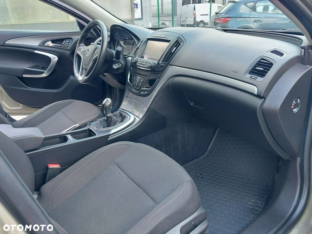 Opel Insignia - 13