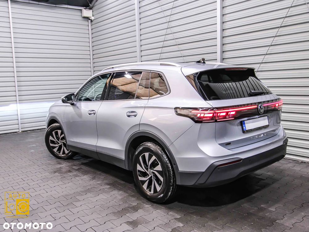 Volkswagen Tiguan 1.5 eTSI Elegance DSG - 4