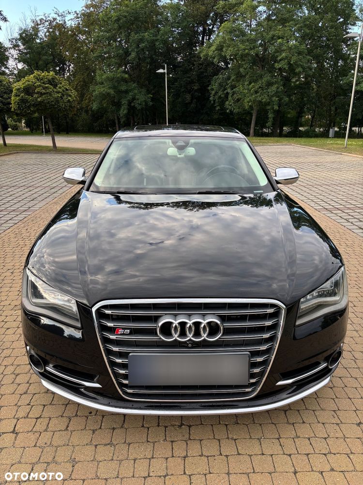 Audi S8 - 6