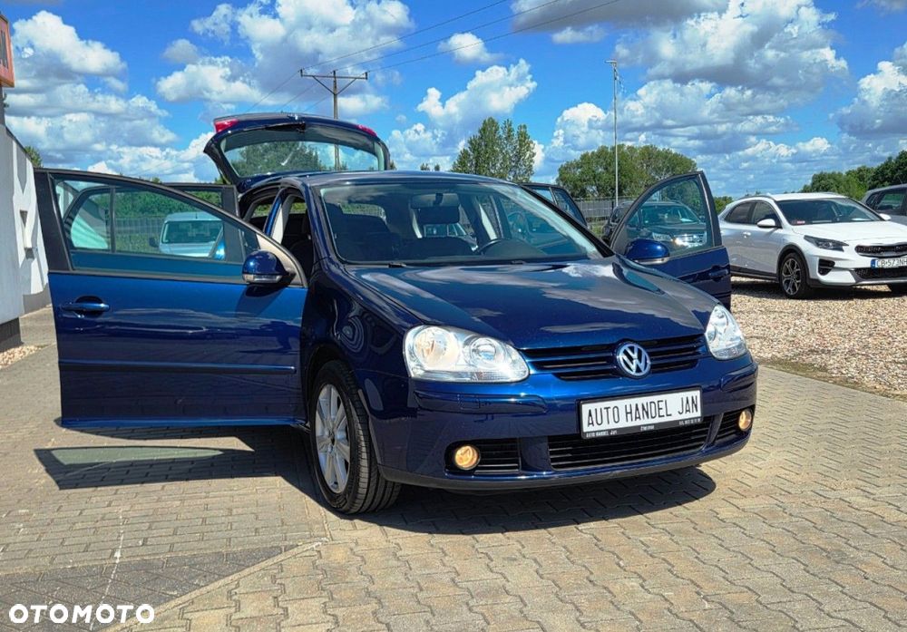 Volkswagen Golf - 27