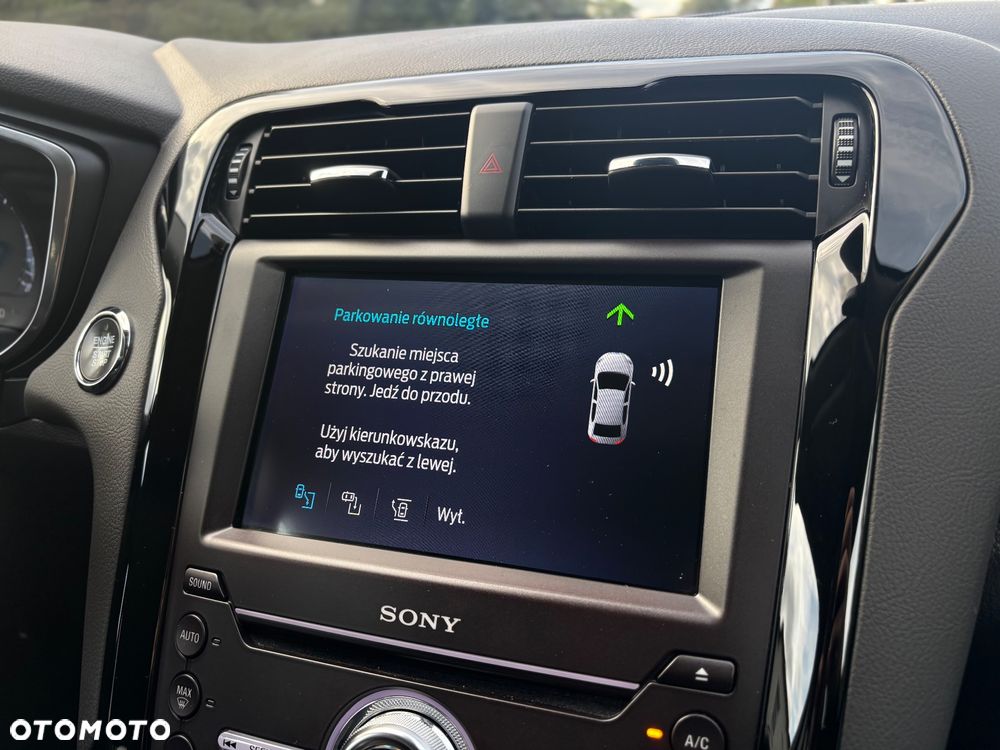 Ford Mondeo 2.0 Hybrid ST-Line X - 32